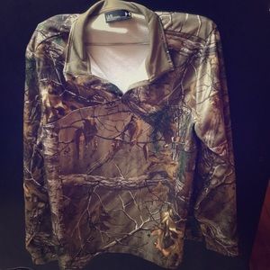 UA FLLECE CAMO PULLOVER